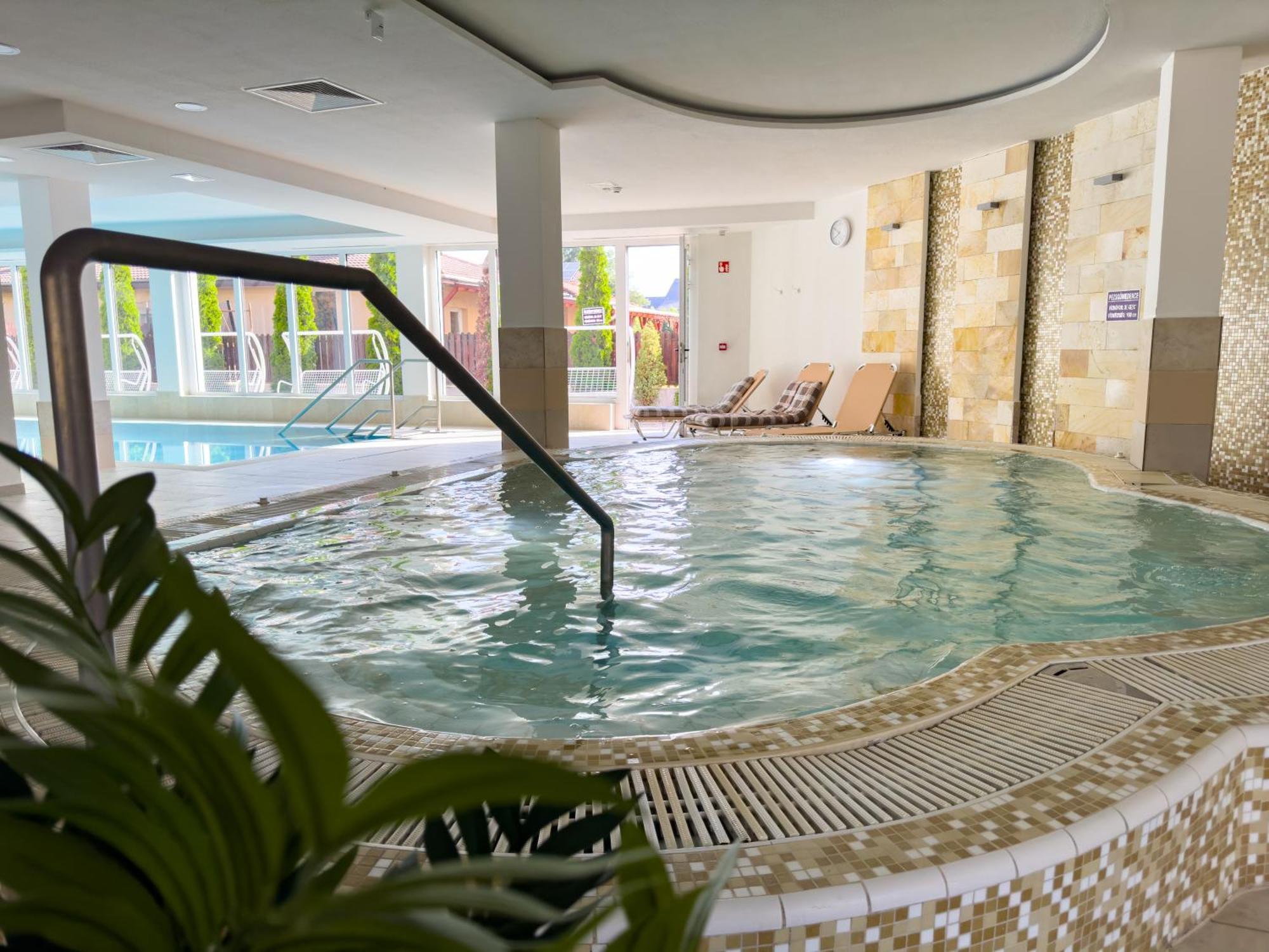 Hotel Aurora Miskolc Extérieur photo