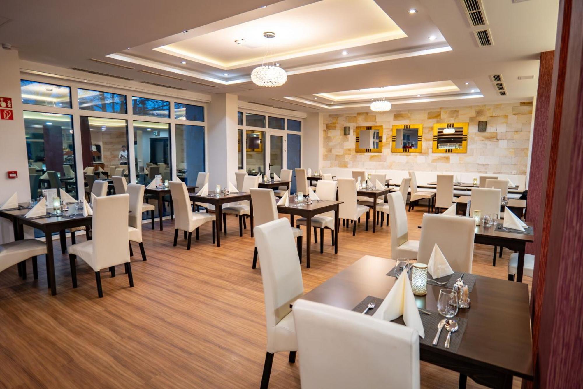 Hotel Aurora Miskolc Extérieur photo